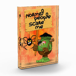 Bloc Photo Caractère Frankenstein de 'Normal People Scare Me'