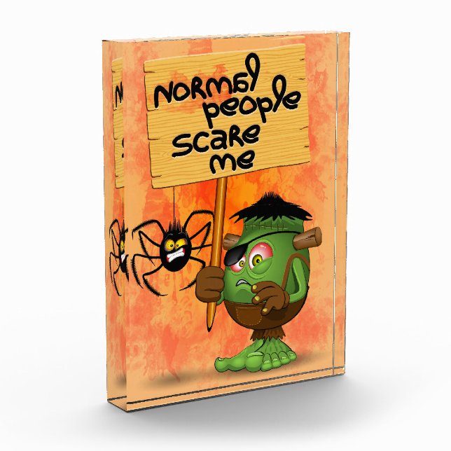 Bloc Photo Caractère Frankenstein de 'Normal People Scare Me' (Gauche)