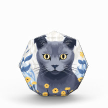 Chat Bleu Russe Fleurs Jaunes
