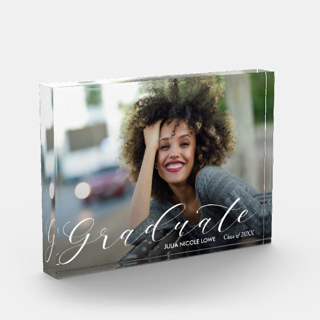 Bloc Photo Élégant blanc Script Graduation moderne (Gauche)