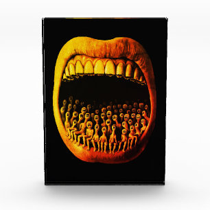 Bloc Photo Figurine d'horreur expressionniste sombre surréali