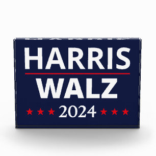Bloc Photo Harris Walz Election 2024 III