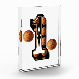 Bloc Photo Les Joueurs De Basketball Numéro Un Avec Basketbal