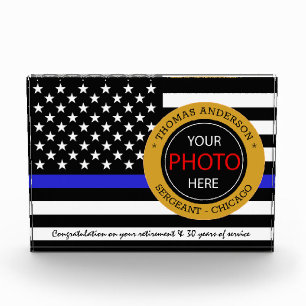 Bloc Photo Ligne Bleue Mince & Police américaine du Drapeau /
