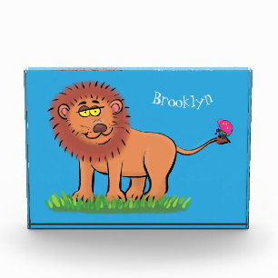 Bloc Photo Lion joyeux avec dessin animé de papillon