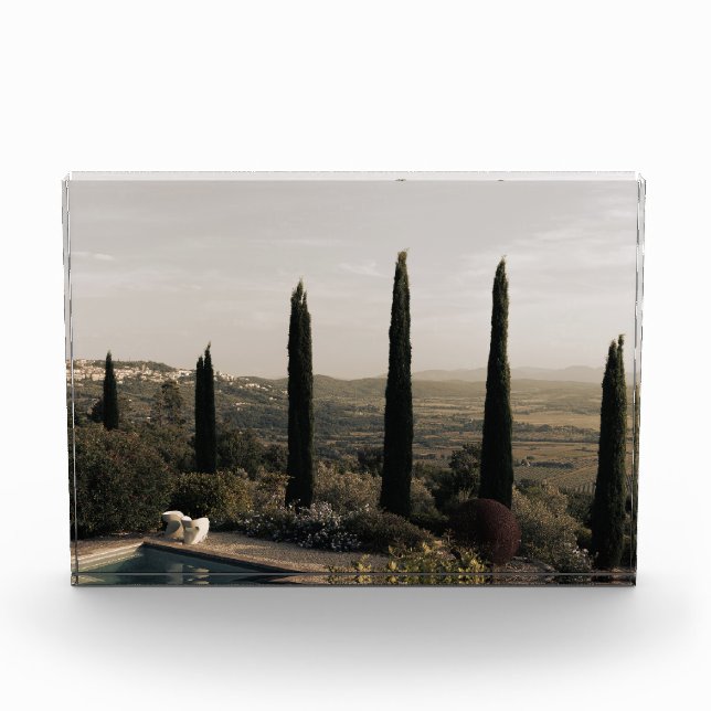 Bloc Photo Tuscan landscape hidden behind cypresses (2024) (Devant)