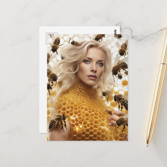 Blond Honey Bee Woman Postkarte (Vorderseite/Rückseite Beispiel)