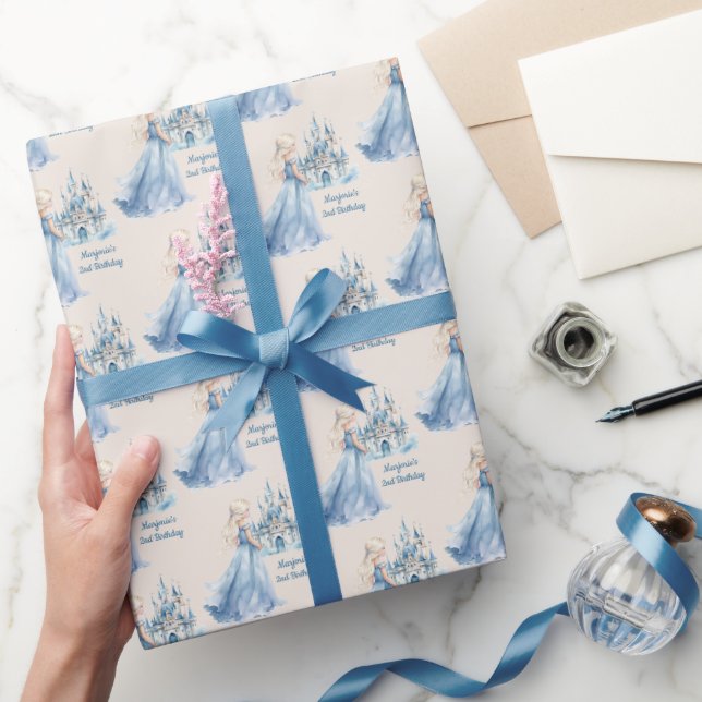 Blonde Hair Princess and Castle Geschenkpapier (Schenken)