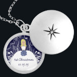 Blonde Navy Musical Wedding 1st Christmas Necklace Medaillon<br><div class="desc">Keepake Necklaces Wählen Sie entweder Silver Plated Gold Finish oder Sterling Silver Unique Personalisiert Custom !st Christmas Gift Wedding Party Necklaces - um die Hintergrundfarbe zu ändern - klicken Sie auf Anpassen - wählen Sie das letzte Tool aus dem Drop-Down-Menü und wählen Sie aus einer der angezeigten Farben oder geben...</div>
