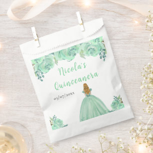 Blonde Prinzessin Mint Floral Quinceanera Geschenktütchen
