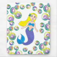 Blonde schwimmen Meerjungfrau Girl Bubbles Meer