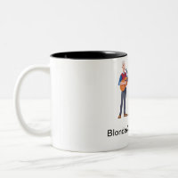 Blonde und graue Tasse