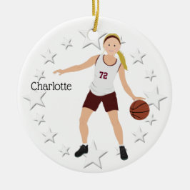 Blondes Basketball-Mädchen in kastanienbraunem und Keramik Ornament