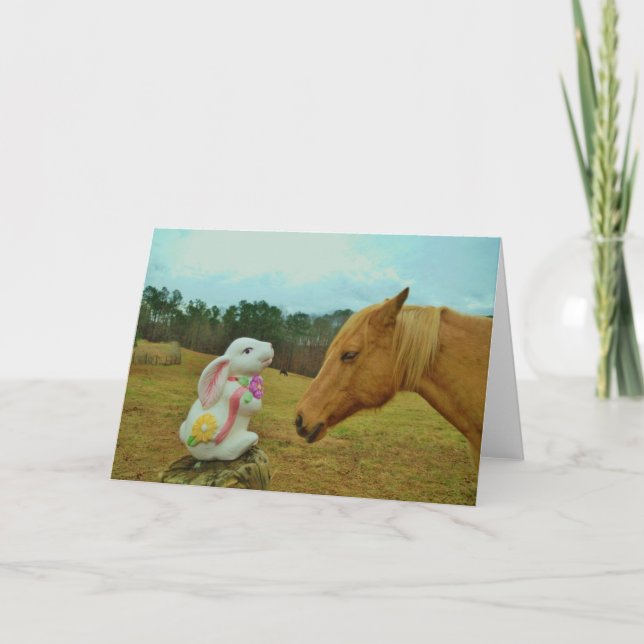 Blondes gelbes Pferd u. Osterhase Feiertagskarte (Vorderseite)