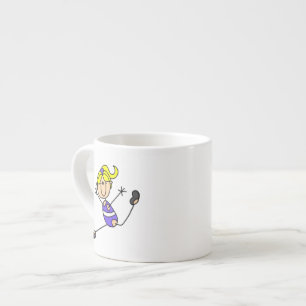 Blondes Turn-T-Shirt-Mädchen Espressotasse