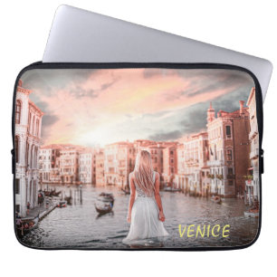 Blondie im romantischen Venedig Laptopschutzhülle