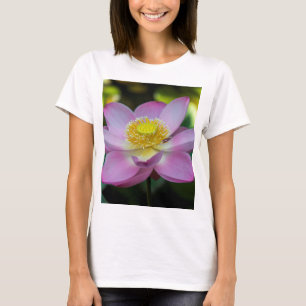 Blooming lotus Blume, Indonesien T-Shirt