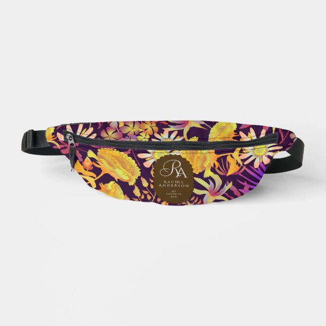 Blooming Mystical Floral Monogram Brown Bauchtasche (Vorderseite)
