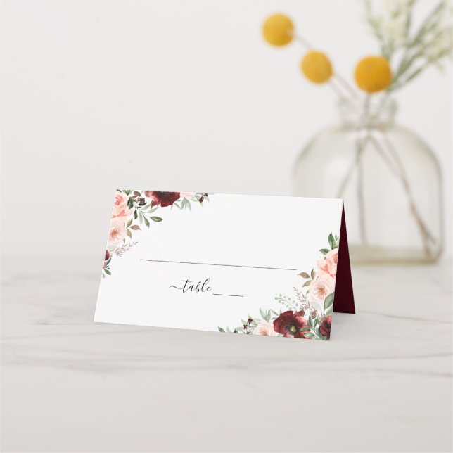 Bloral Burgund Blush Grüne Elegante Platzkarte (Vorderseite)