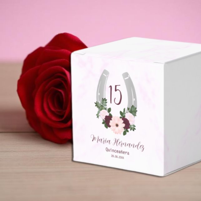 Bloraler Western Horseshoe Quinceanera Geschenkschachtel (Von Creator hochgeladen)