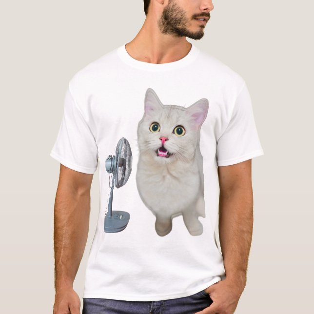 Blown Away Cat-titude T-Shirt (Vorderseite)