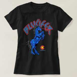 Blucifer Das Dämonenpferd am Flughafen Denver T-Shirt