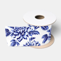 Blue and White Dahlia Blume Toile de Jouy