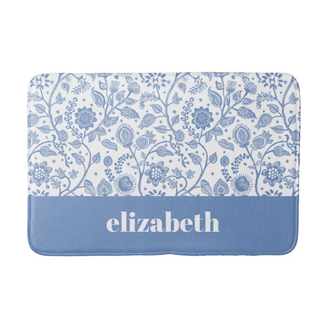 Blue and White Floral Custom Name Botanical Modern Badematte (Vorderseite)
