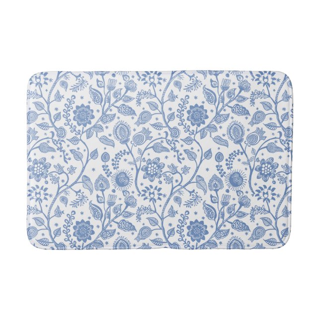 Blue and White Floral Pattern Botanical Whimsical Badematte (Vorderseite)