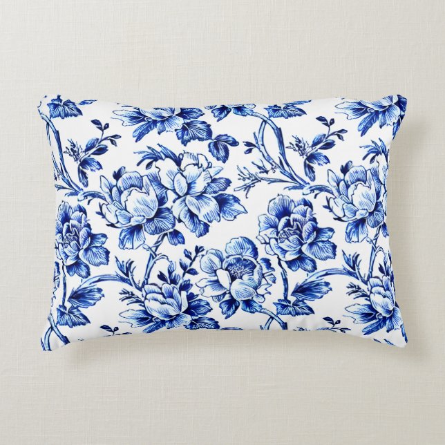 Blue and White Magnolias Toile de Jouy Dekokissen (Vorderseite)