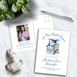 Blue and White Toile Books New Chapter Abschluss Ankündigungspostkarte