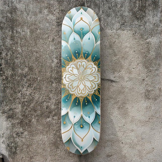 Blue Aquamarin Gold Floral Mandala Skateboard (Von Creator hochgeladen)