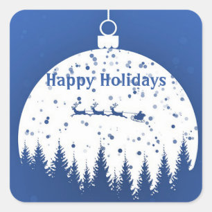Blue Background mit Weihnachtsball und Kiefernbaum Quadratischer Aufkleber