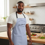 Blue Best Koch je Ihre Küche individuell Schürze<br><div class="desc">Machen Sie sich bereit, einen Sturm mit unserem Blue Best Koch je Custom Your Kitchen Schürze aufzubacken. Diese personalisierte Schürze ist das perfekte Zubehör für den Süßbäcker in Ihrem Leben. Passen Sie es mit Ihrem eigenen Namen an, um es wirklich einzigartig zu machen. Die Schürze ist in einer stilvollen Blauen...</div>