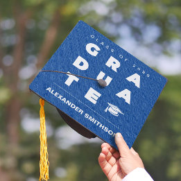 Blue Bold GRADUATE Letters and Cap Abschluss