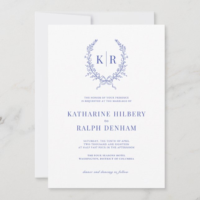 Blue Botaniacal & Ribbon Wappen Monogram Wedding Einladung (Vorderseite)
