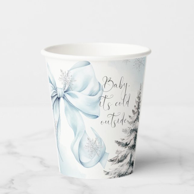 Blue Bow Baby It's Cold Outside Baby Dusche Pappbecher (Vorderseite)