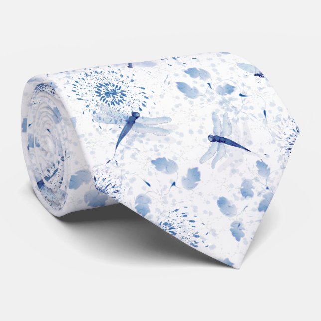 Blue Chinoiserie Draquelly Floral Krawatte (Gerollt)