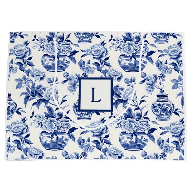Blue Chinoiserie Monogram  Große Geschenktüte (Vorderseite)