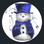 Blue Christmas Snowman Runder Aufkleber<br><div class="desc">Ein skurriler,  niedlicher Schneemann,  der in einem blauen Samthut und einer Weste gekleidet ist und zu Weihnachten von blauen Sternen umgeben ist.</div>