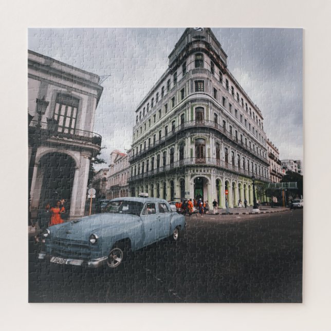 Blue Classic Vintage Car Cityscape (Vertikal)