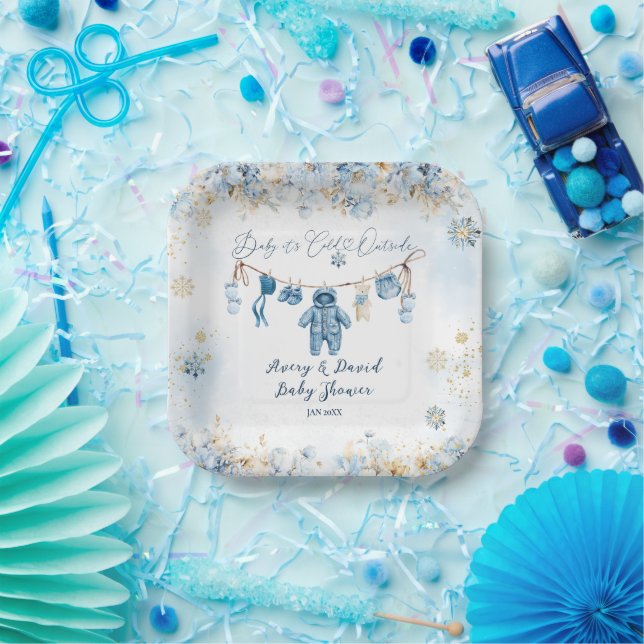 Blue ClothestLine Cold Outside Baby Boy Dusche Pappteller (Party)