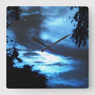 Blue Clouded Sky Wall Clock Quadratische Wanduhr