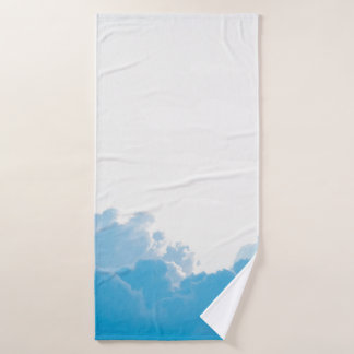 BLUE CLOUUUES UNTER WEISSER LUFT BADEHANDTUCH