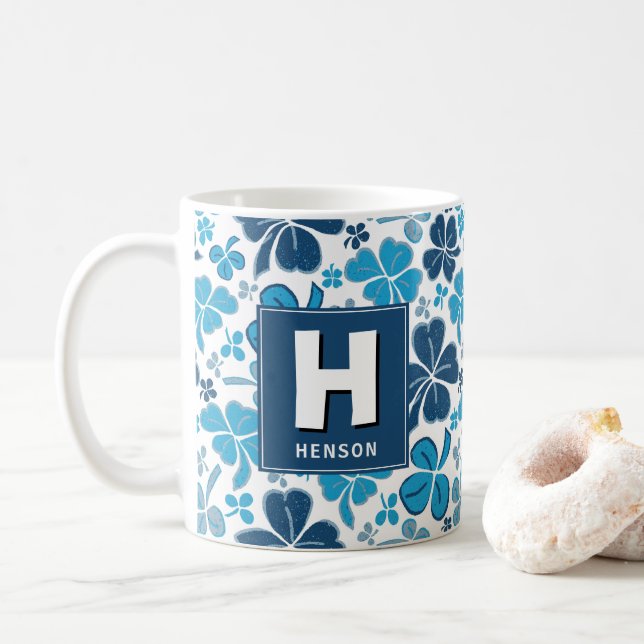 Blue Clover Kleeblatt Mit Monogramm St. Patrick`s  Kaffeetasse (Mit Donut)