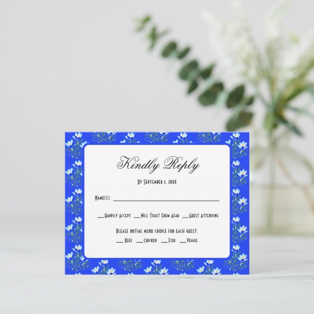 Blue Crocus Wedding RSVP Card Karte (Stehend Vorderseite)