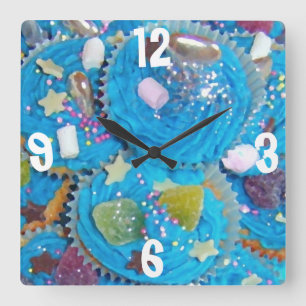 Blue Cupcakes 'Numbers' Uhr Quadrat