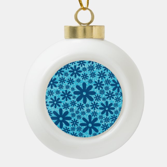 Blue Daisies Keramik Kugel-Ornament (Vorderseite)