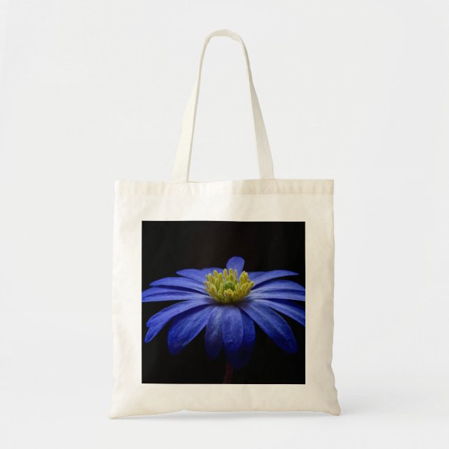 Blue Daisy Gerbera Blume auf schwarzem Hintergrund Tragetasche (Vorne)