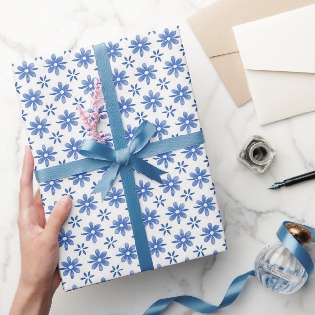 Blue Daisy Parade Geschenkpapier (Schenken)